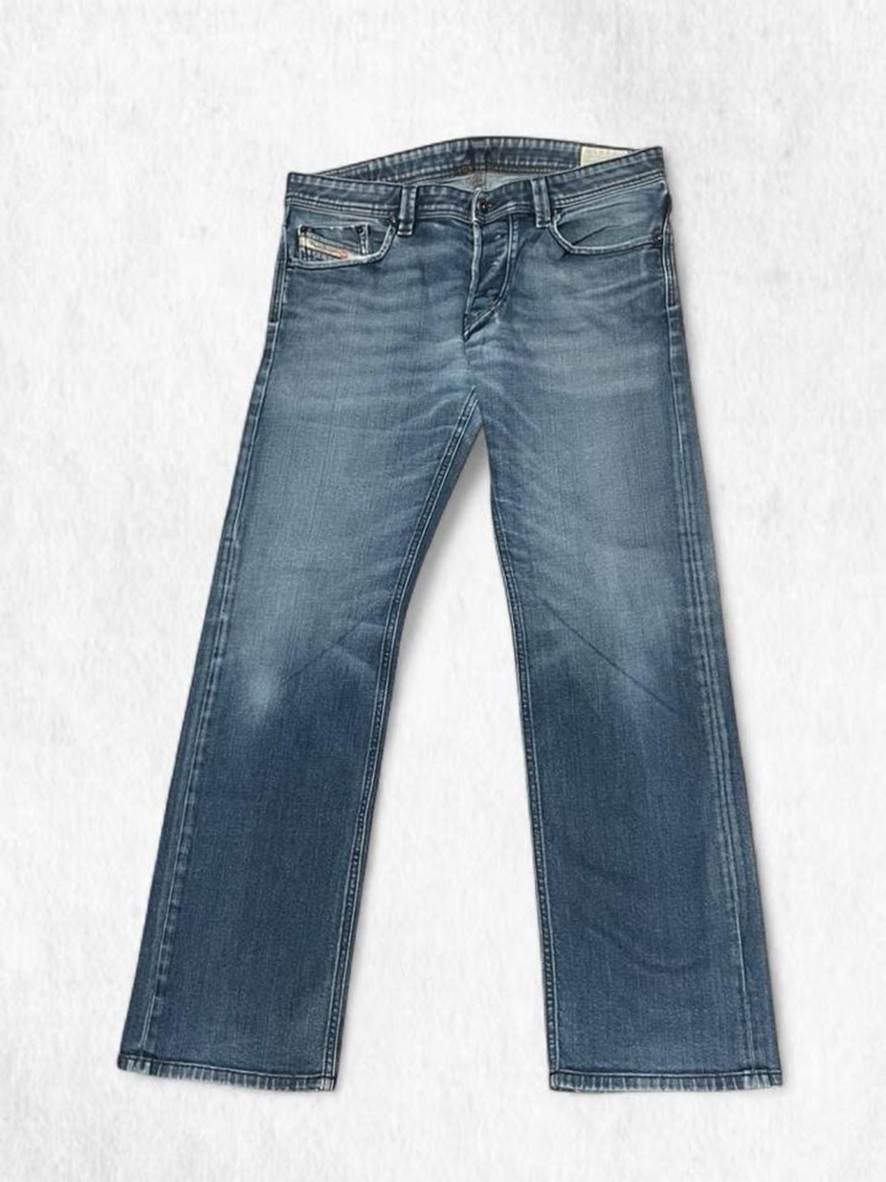 Diesel VTG LARKEE blue straight leg medium wash jeans